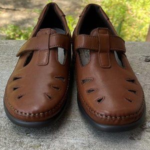 SAS Roamer Comfort Moccasins Brown Leather Tripad Strappy Shoes Women's 6.5M